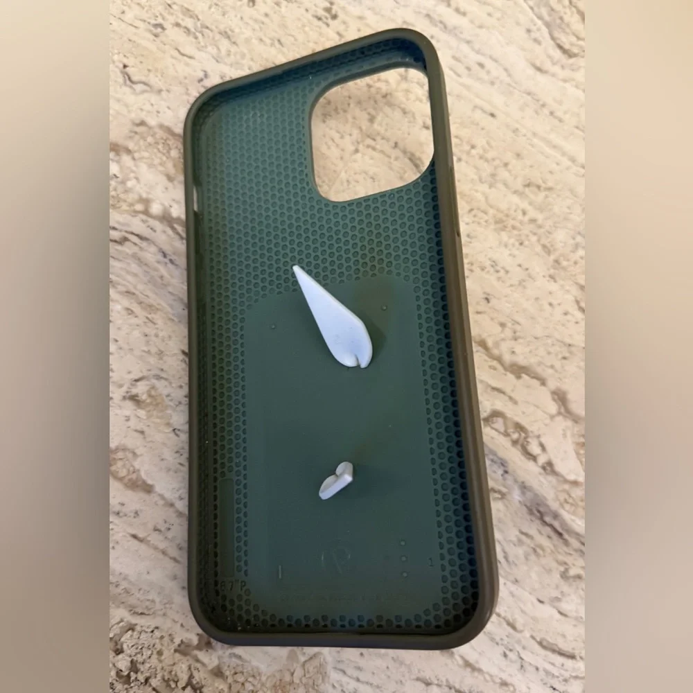 Sage green loopy case